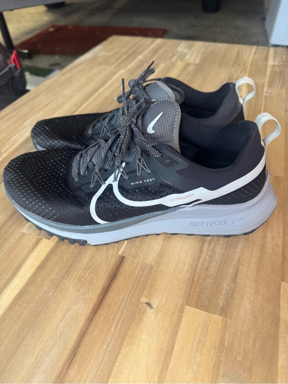 Nike Black and White Men's Training Shoes